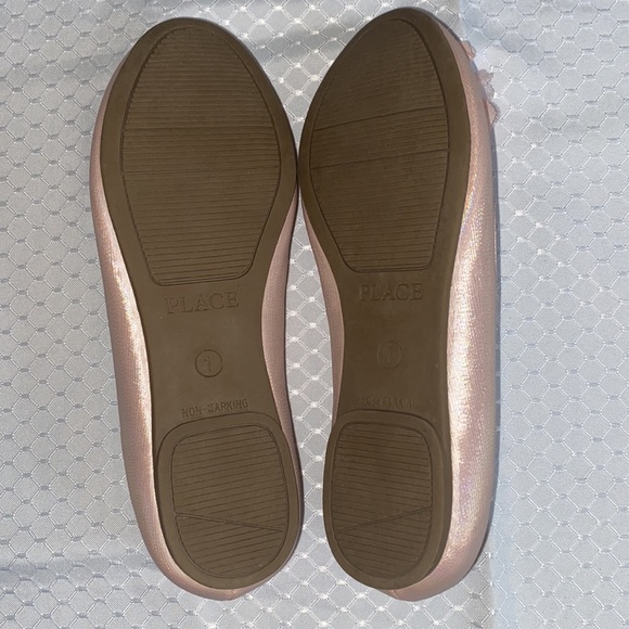 Worn once inside! Pink w/ toile and diamond accents in the flowers, rubber soles - Picture 5 of 7